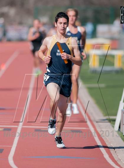 Thumbnail 2 in Ventura Invitational 4X1600M Relay photogallery.
