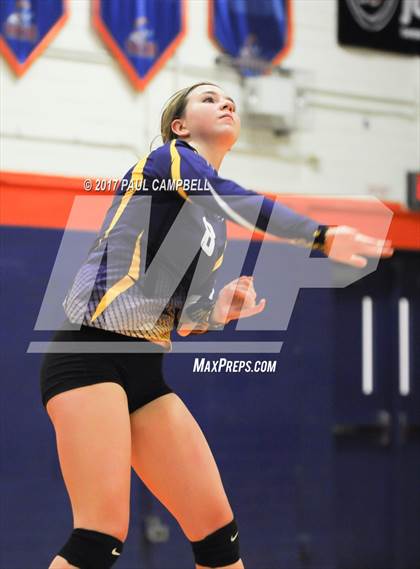 Thumbnail 2 in Blue Ridge vs Snowflake (AIA 3A Semifinal) photogallery.