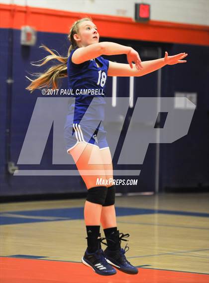 Thumbnail 3 in Blue Ridge vs Snowflake (AIA 3A Semifinal) photogallery.