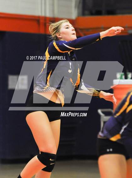 Thumbnail 3 in Blue Ridge vs Snowflake (AIA 3A Semifinal) photogallery.