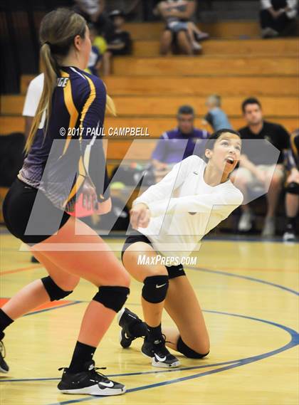 Thumbnail 2 in Blue Ridge vs Snowflake (AIA 3A Semifinal) photogallery.