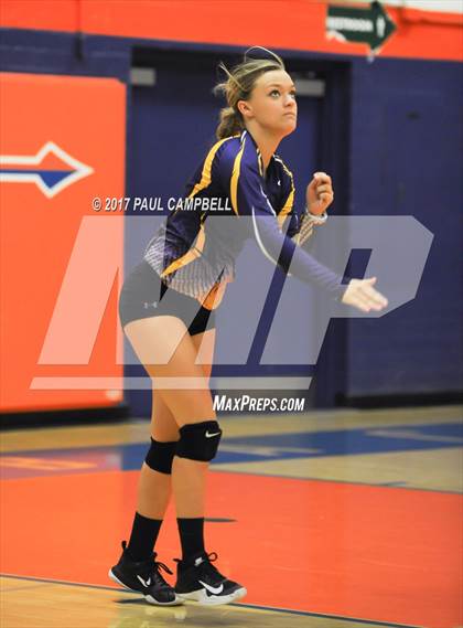 Thumbnail 2 in Blue Ridge vs Snowflake (AIA 3A Semifinal) photogallery.