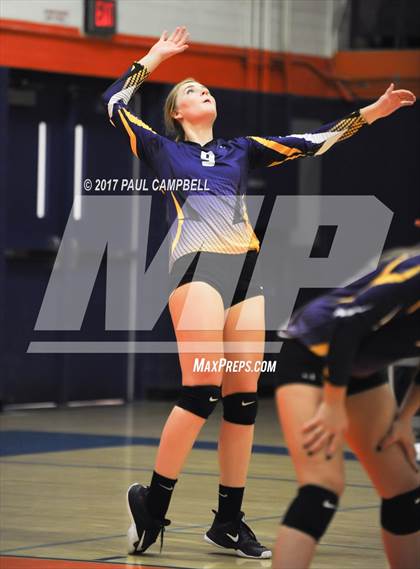 Thumbnail 2 in Blue Ridge vs Snowflake (AIA 3A Semifinal) photogallery.