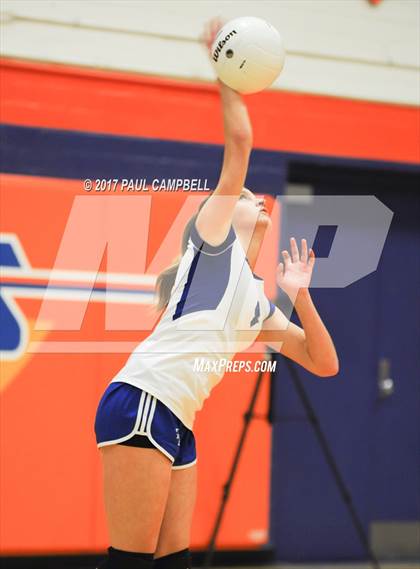 Thumbnail 3 in Blue Ridge vs Snowflake (AIA 3A Semifinal) photogallery.