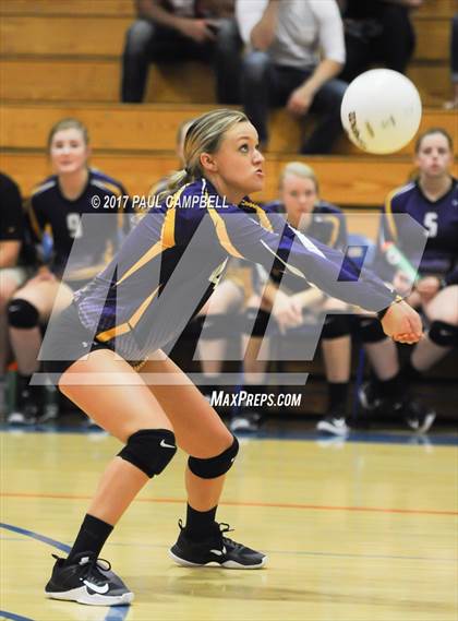 Thumbnail 3 in Blue Ridge vs Snowflake (AIA 3A Semifinal) photogallery.