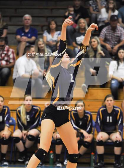 Thumbnail 2 in Blue Ridge vs Snowflake (AIA 3A Semifinal) photogallery.