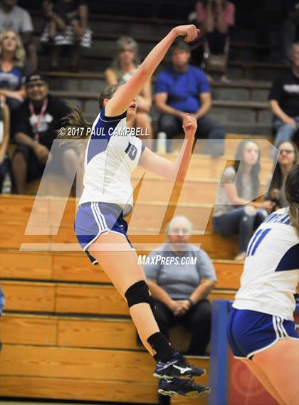 Thumbnail 2 in Blue Ridge vs Snowflake (AIA 3A Semifinal) photogallery.