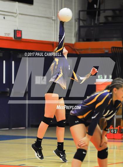 Thumbnail 2 in Blue Ridge vs Snowflake (AIA 3A Semifinal) photogallery.