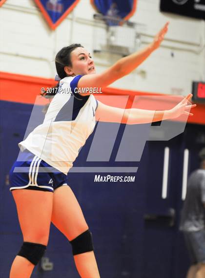 Thumbnail 2 in Blue Ridge vs Snowflake (AIA 3A Semifinal) photogallery.