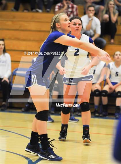 Thumbnail 2 in Blue Ridge vs Snowflake (AIA 3A Semifinal) photogallery.