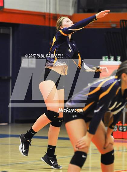 Thumbnail 3 in Blue Ridge vs Snowflake (AIA 3A Semifinal) photogallery.