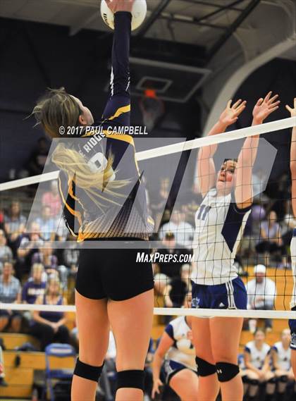 Thumbnail 2 in Blue Ridge vs Snowflake (AIA 3A Semifinal) photogallery.