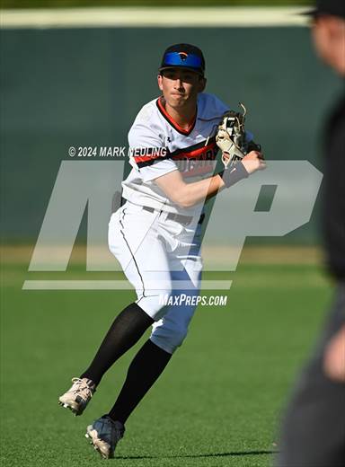 null - Photo 01