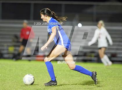 Thumbnail 3 in Stanton v Santa Fe (FHSAA 4A Quarterfinal) photogallery.
