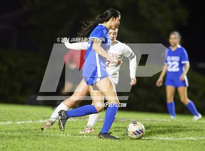 Thumbnail 1 in Stanton v Santa Fe (FHSAA 4A Quarterfinal) photogallery.