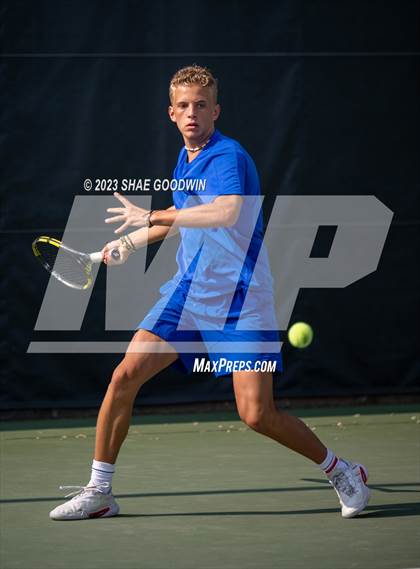 Thumbnail 3 in UHSAA 4A Semifinals photogallery.