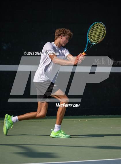 Thumbnail 2 in UHSAA 4A Semifinals photogallery.