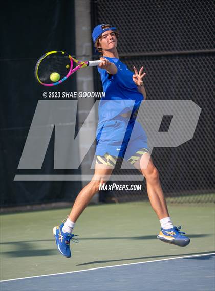 Thumbnail 3 in UHSAA 4A Semifinals photogallery.