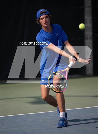 Thumbnail 3 in UHSAA 4A Semifinals photogallery.