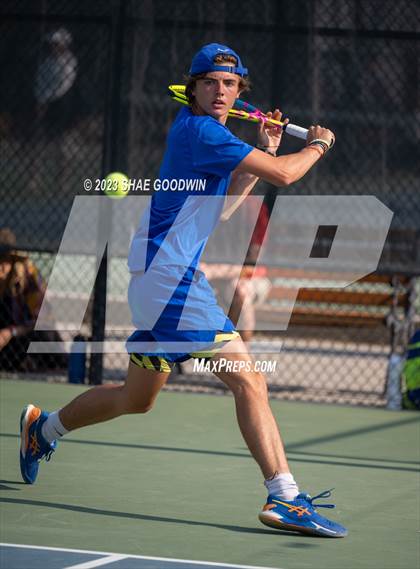 Thumbnail 2 in UHSAA 4A Semifinals photogallery.