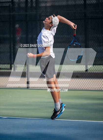 Thumbnail 2 in UHSAA 4A Semifinals photogallery.