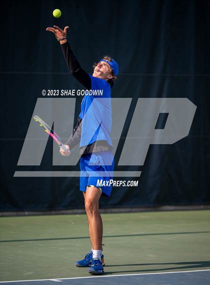 Thumbnail 3 in UHSAA 4A Semifinals photogallery.