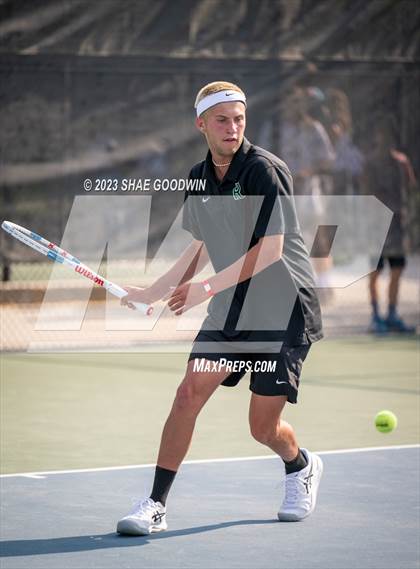 Thumbnail 2 in UHSAA 4A Semifinals photogallery.
