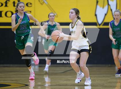Thumbnail 1 in Windsor/Stewardson-Strasburg @ Tuscola photogallery.