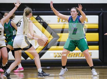 Thumbnail 3 in Windsor/Stewardson-Strasburg @ Tuscola photogallery.
