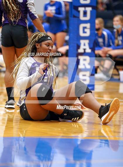 Thumbnail 1 in Newton vs Buna photogallery.