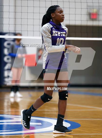 Thumbnail 1 in Newton vs Buna photogallery.