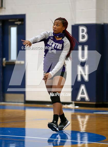 Thumbnail 3 in Newton vs Buna photogallery.
