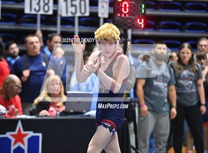 Thumbnail 2 in UIL Wrestling 5A-6A Finals (Round 2) photogallery.
