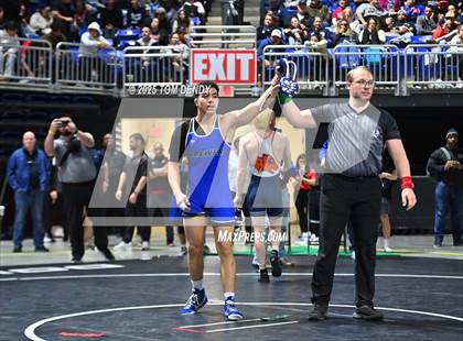 Thumbnail 2 in UIL Wrestling 5A-6A Finals (Round 2) photogallery.