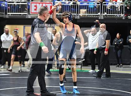 Thumbnail 2 in UIL Wrestling 5A-6A Finals (Round 2) photogallery.