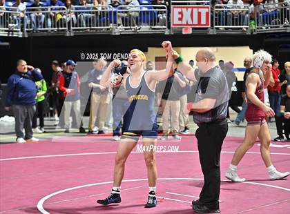 Thumbnail 3 in UIL Wrestling 5A-6A Finals (Round 2) photogallery.