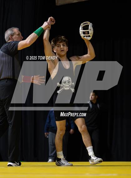 Thumbnail 2 in UIL Wrestling 5A-6A Finals (Round 2) photogallery.