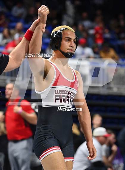 Thumbnail 3 in UIL Wrestling 5A-6A Finals (Round 2) photogallery.
