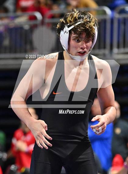 Thumbnail 1 in UIL Wrestling 5A-6A Finals (Round 2) photogallery.