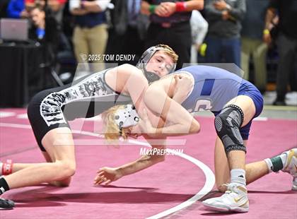 Thumbnail 2 in UIL Wrestling 5A-6A Finals (Round 2) photogallery.