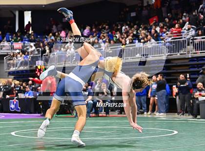 Thumbnail 2 in UIL Wrestling 5A-6A Finals (Round 2) photogallery.