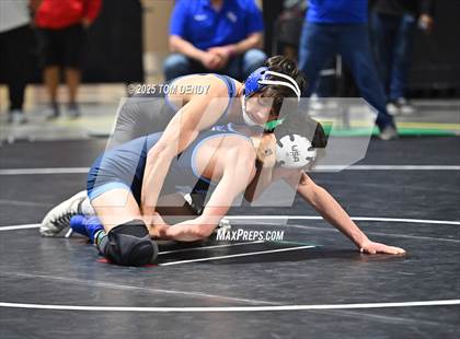Thumbnail 1 in UIL Wrestling 5A-6A Finals (Round 2) photogallery.