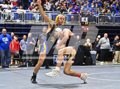 Thumbnail 1 in UIL Wrestling 5A-6A Finals (Round 2) photogallery.