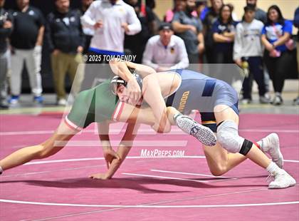 Thumbnail 3 in UIL Wrestling 5A-6A Finals (Round 2) photogallery.