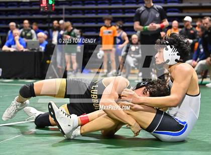 Thumbnail 3 in UIL Wrestling 5A-6A Finals (Round 2) photogallery.