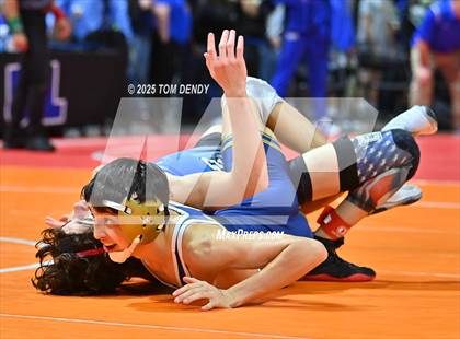 Thumbnail 2 in UIL Wrestling 5A-6A Finals (Round 2) photogallery.