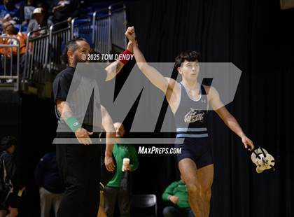 Thumbnail 1 in UIL Wrestling 5A-6A Finals (Round 2) photogallery.