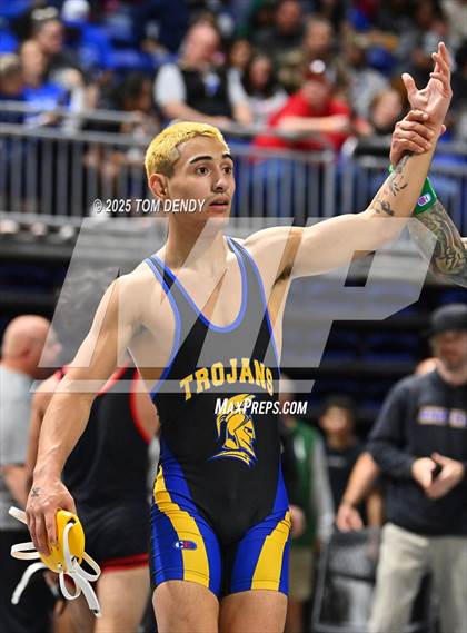 Thumbnail 1 in UIL Wrestling 5A-6A Finals (Round 2) photogallery.
