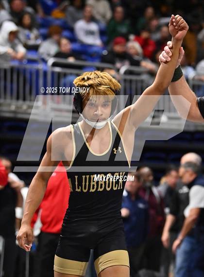 Thumbnail 3 in UIL Wrestling 5A-6A Finals (Round 2) photogallery.
