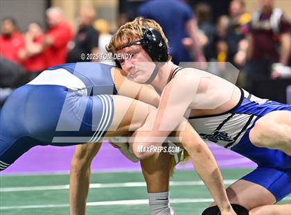Thumbnail 2 in UIL Wrestling 5A-6A Finals (Round 2) photogallery.